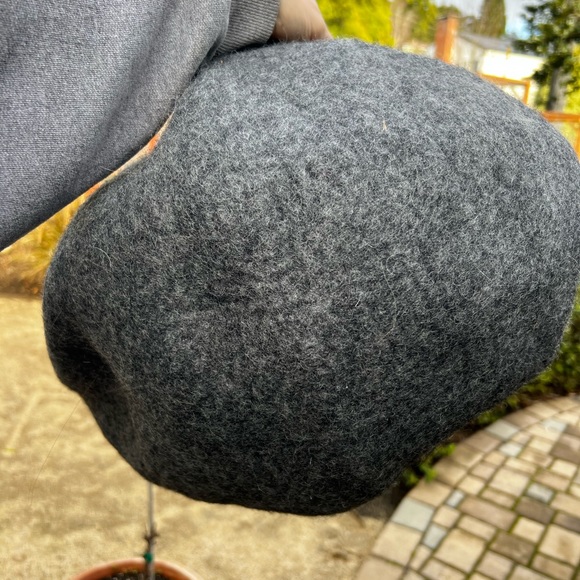 Cat cave co pet bed heather gray - pet didn’t use - Picture 4 of 5